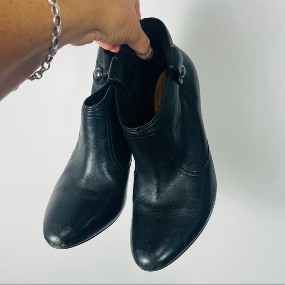 COACH Aliza black booties size 7.5 leather - Picture 7 of 10